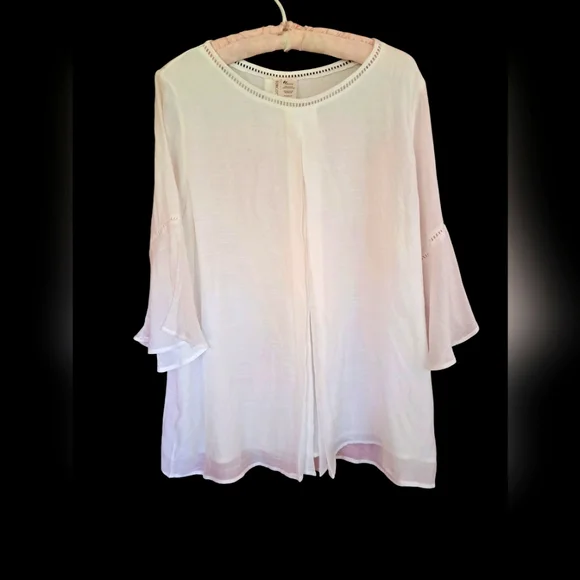 Forgotten Grace L lagenlook Rayon Poly Bell Sleeve White Blouse Pleat Front Back - Picture 1 of 5